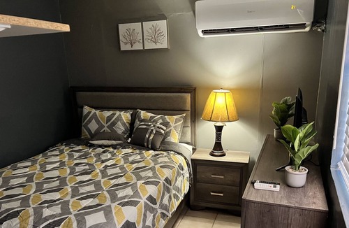 North Lauderdale Apartment | Romantic studio in North Lauderdale with your own kitchen, bathroom and bedroom.