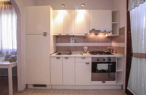 Pozzallo Apartment | Romantic studio apartment in Villa