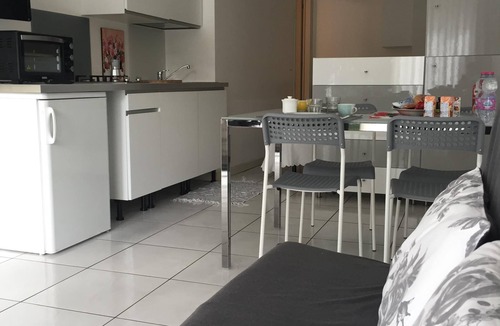 Entratico Apartment | romantic studio, lake area