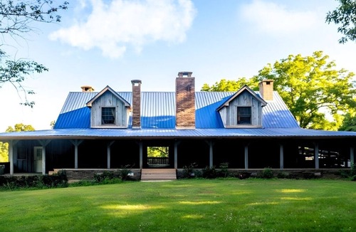 Zion House | Romantic Suite 500 sq ft. of privacy