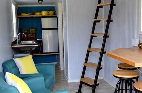 Waldport Cabin | Romantic Tiny House Getaway with a Communal Lodge near Waldport, Oregon