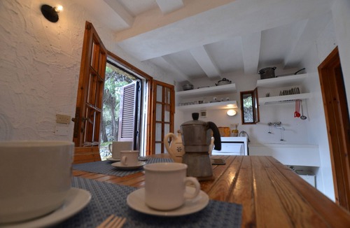 Castro Marina Cottage | Romantic trullo with sea access and stunning views (house G)
