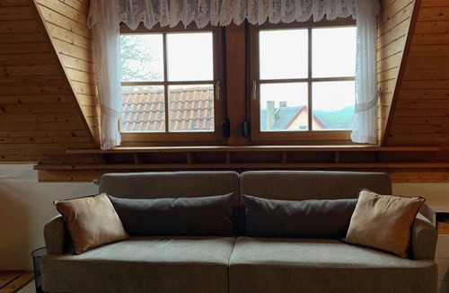 Burglemnitz Apartment | Romantic vacation apartment with fireplace in the Thuringian Forest. Quiet location!
