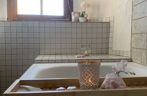 Kornburg Other | Romantic vacation apartment in a historic castle for 2-3 people