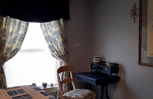 John Day Cabin | Romantic Vacation Rental in the Country near John Day, Oregon