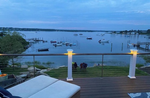Narragansett House | Romantic Waterfront Home "Sea Thistle" walk to Block Island ferry