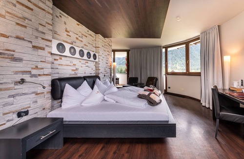 Valle San Silvestro Hotel | Romantik Hotel Santer