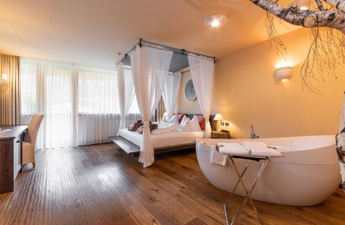 Valle San Silvestro Hotel | Romantik Hotel Santer