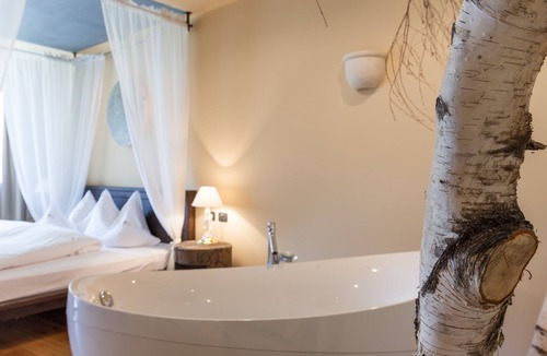 Valle San Silvestro Hotel | Romantik Hotel Santer
