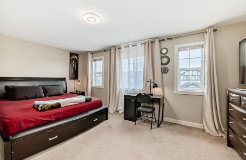 Southwest Calgary House | Rome, Sweet Home