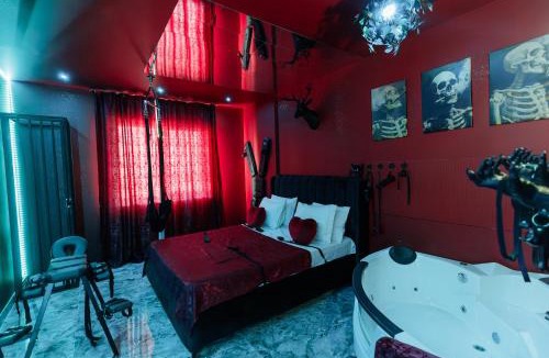 Sector 4 Hotel | Romeo Nights - Private Rooms - Adults Only