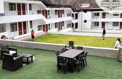 Churin Hotel | RONALD HOTEL