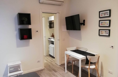 Como Bed & Breakfast | Rondone Bianco 5-7