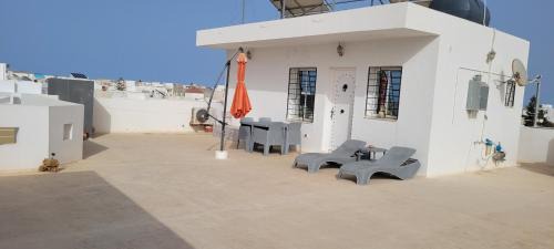 Sqanes Apartment | Rooftop Apartment