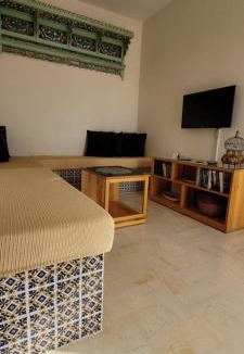 Sqanes Apartment | Rooftop Apartment