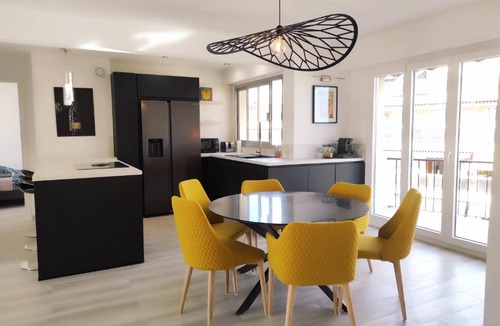 Antibes Apartment | Rooftop condo RAMSES