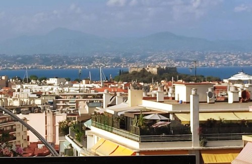 Antibes Apartment | Rooftop condo RAMSES