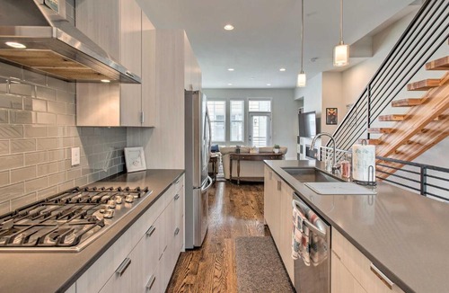 San Rafael House | Rooftop Deck & City Views: Denver Abode!