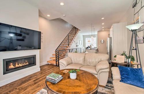 San Rafael House | Rooftop Deck & City Views: Denver Abode!