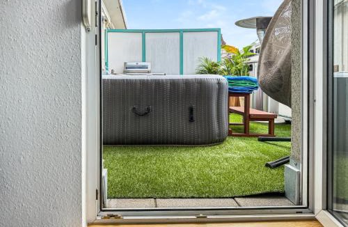 Rathaus Apartment | Rooftop Penthouse with Hot Tub