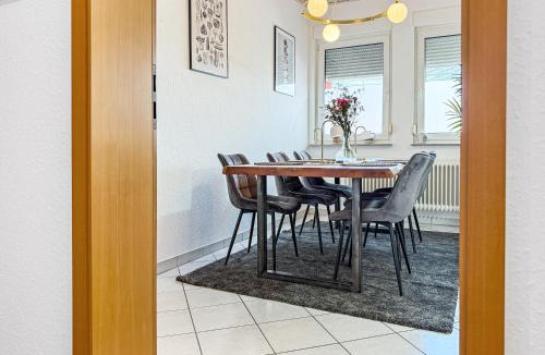 Rathaus Apartment | Rooftop Penthouse with Hot Tub