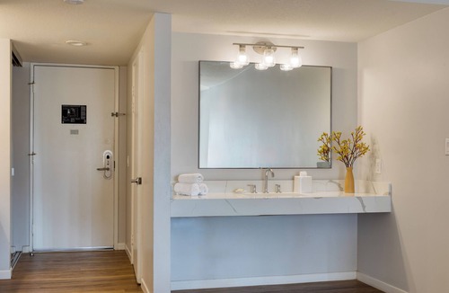 Diamond Crestview Hotel | Rooftop + Pool + Hot Tub | Walk to Laguna Beach + Dining | The Mara