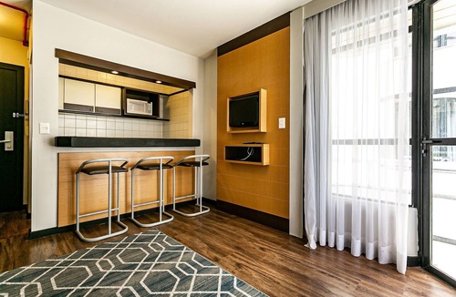 Centro Apartment | Rooftop Pool with Sea and Bridge Views #CA22