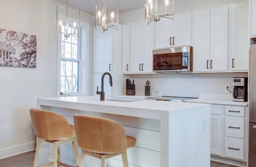 Belmont Condo | Rooftop Retreat with Mtn Views - Unit #309