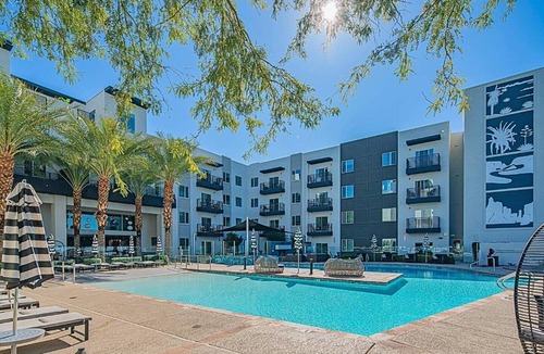 Desert View Village Apartment | Rooftop Sunsets Heated Pool King Bed Near Golf