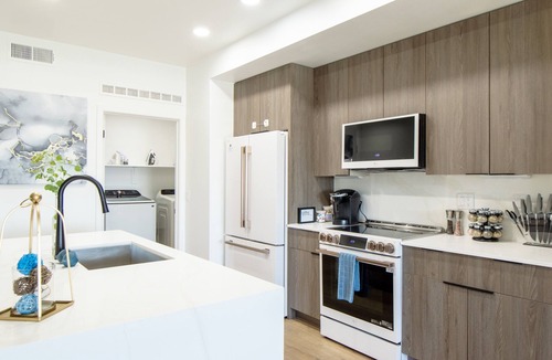 Desert View Village Apartment | Rooftop Sunsets·King Bed-Heated Pool-Near Golf