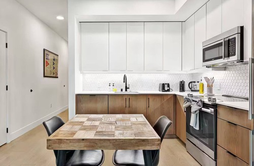 Broadway Hotel | Rooftop Views and Walkability - SOLIS Capitol Hill, Location, Location, Location