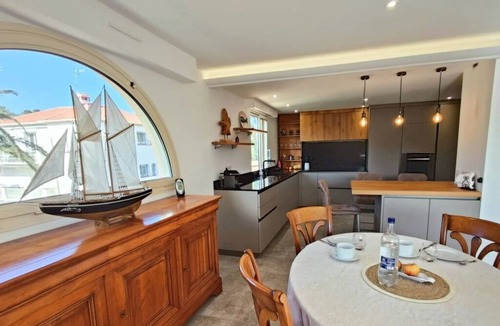 Boulouris-sur-Mer Apartment | Rooftop villa, large terrace 50m²