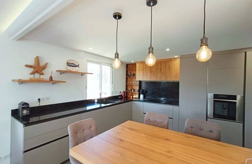 Boulouris-sur-Mer Apartment | Rooftop villa, large terrace 50m²
