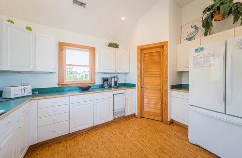 Whalehead Beach House | Rookery - Corolla, Whalehead, 395 Yds to Beach, Ocean View, Pool, Hot Tub, Pets OK, Flex Stays