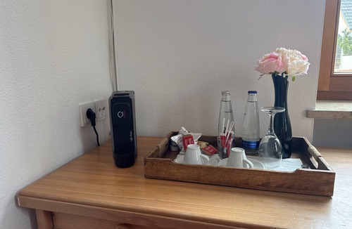 Seefeld Apartment | Room '12 Small Double Bed Suite' with Wi-Fi