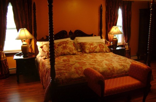 Fort Plain Bed & Breakfast | Room #2 We are only 30 min. away from "BASEBALL HALL OF FAME" in Cooperstown .