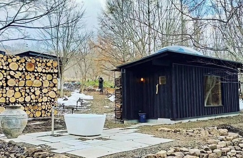 Naganuma RV Rental | Room 555 Breakfast included | 13 people Privat / Yubari County Hokkaidō