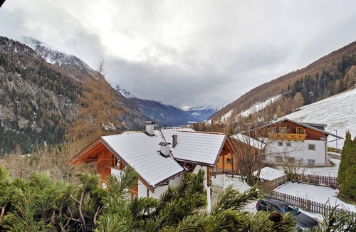 Val di Vizze Apartment | Room 'Bartlhof Ralsspitz' with Mountain View, Shared Terrace and Wi-Fi