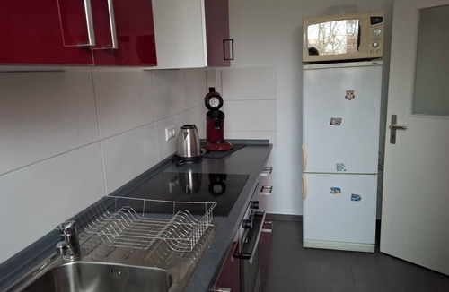Wolfsburg Apartment | Room "black" in shared flat - central & quiet - VW, Autostadt, VfL parking lot and WLAN