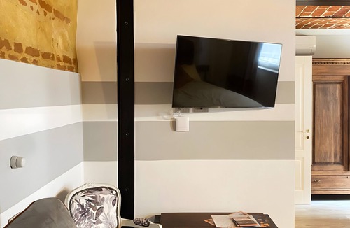 Quargnento Apartment | Room 'Brajamòla' with Shared Garden, Wi-Fi and Air Conditioning