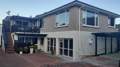 Seatoun House | Room C Flat 2 33a Ventnor Street Seatoun