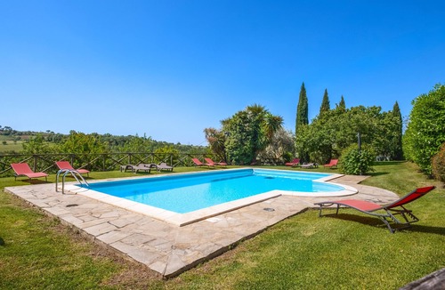 Manciano Apartment | Room 'Camera 2 - Il Maggio' with Shared Pool, Wi-Fi and Air Conditioning
