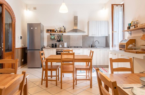 San Pietro a Cegliolo Apartment | Room 'Camera 2' with Shared Terrace, Wi-Fi and Air Conditioning