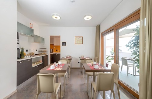 Mori Apartment | Room 'Camera Matrimoniale 202' with Mountain View, Wi-Fi and Air Conditioning