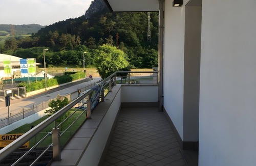 Mori Apartment | Room 'Camera Matrimoniale 202' with Mountain View, Wi-Fi and Air Conditioning