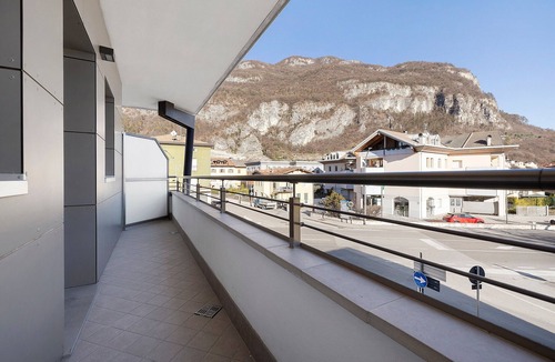 Mori Apartment | Room 'Camera Matrimoniale' with Mountain View, Wi-Fi and Air Conditioning