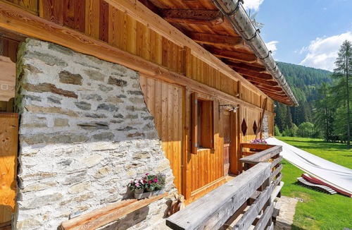 Rabbi Apartment | Room 'Camera Polinar' with Mountain View and Shared Garden
