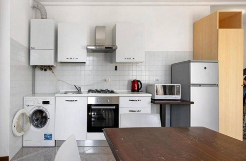 Pizzoletta Apartment | Room 'Camera Tripla Budget' with Shared Terrace, Wi-Fi and Air Conditioning