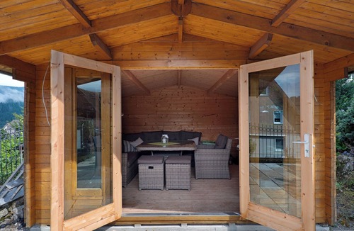 Forbach Apartment | Room 'Christophorus' with Shared Terrace, Shared Garden and Wi-Fi