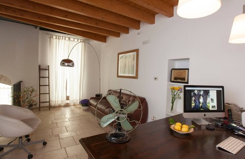 Conversano Apartment | Room 'Dimora Nonna Rosa' with Wi-Fi and Air Conditioning